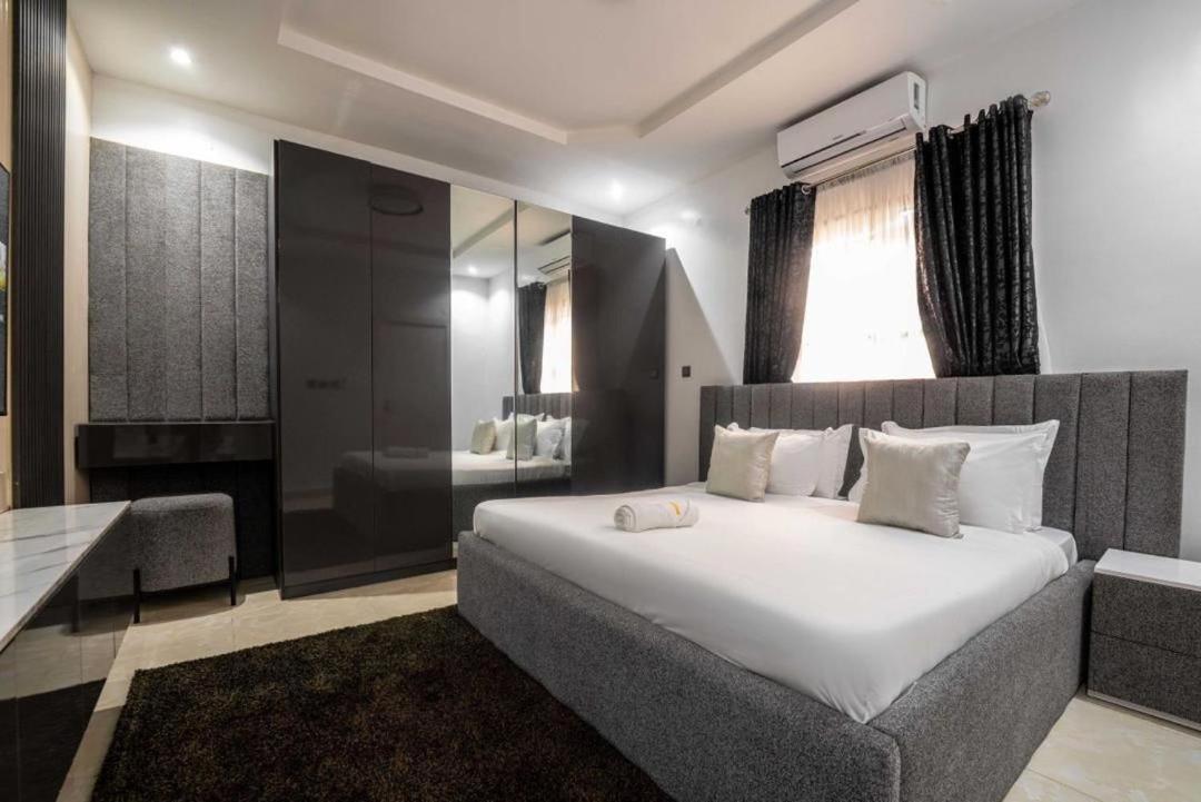 Villa Toscana Luxe Gra Port Harcourt Exterior foto